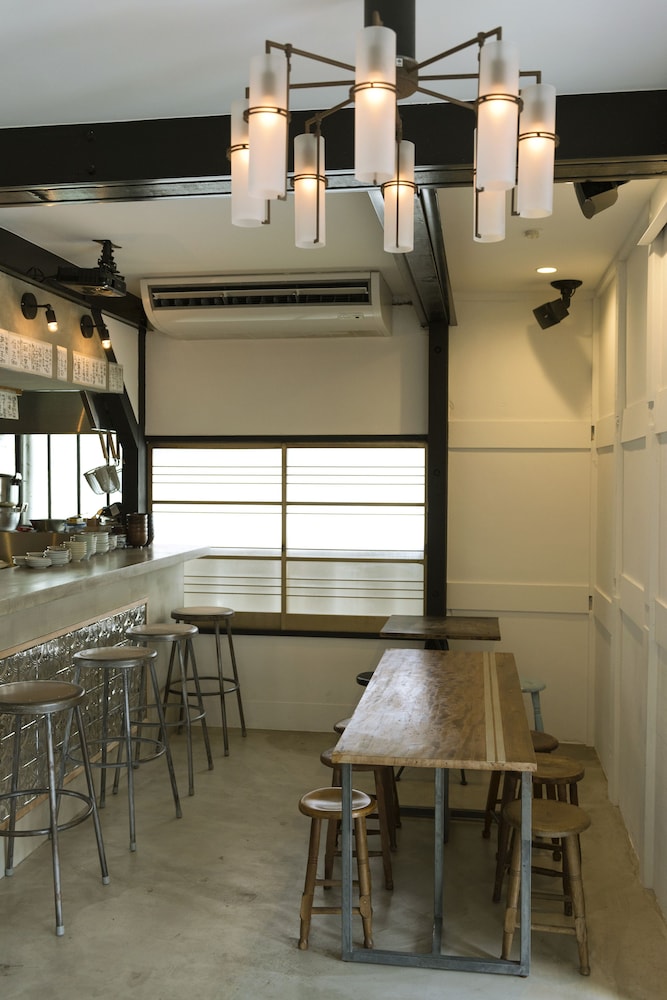 Hostel Yuigahama & Soba Bar