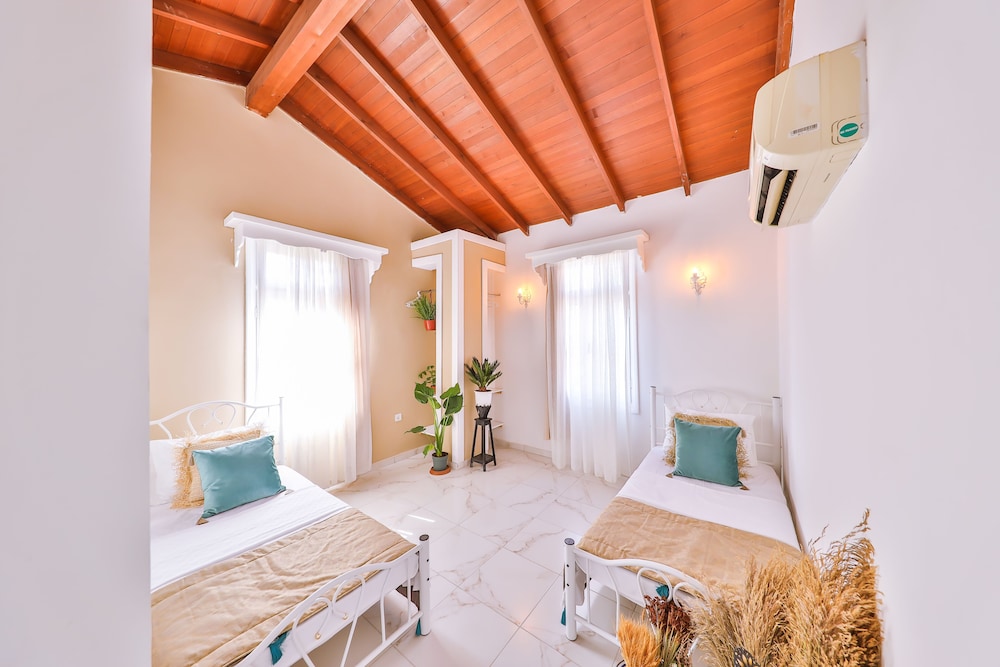 Mon Amour Alacati - Image 13