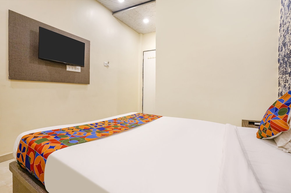 FabHotel The United
