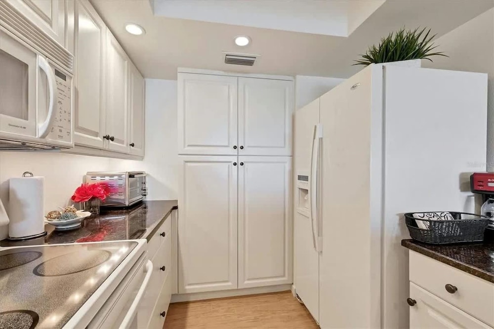Luxury Beachfront Retreat in Longboat Key