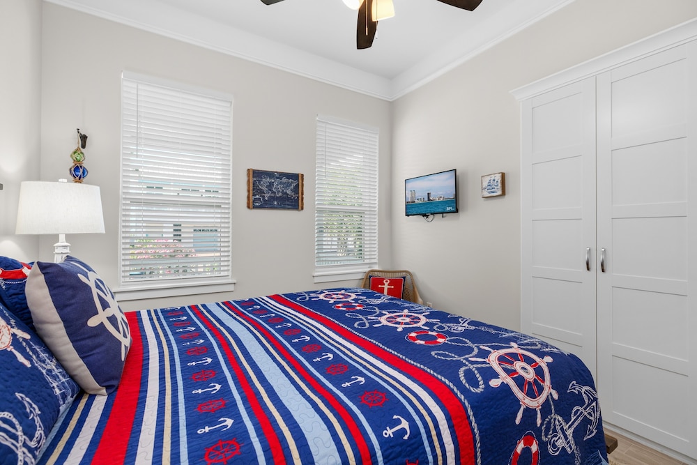 Anchors Aweigh 3 Bedroom Cottage by RedAwning view 5