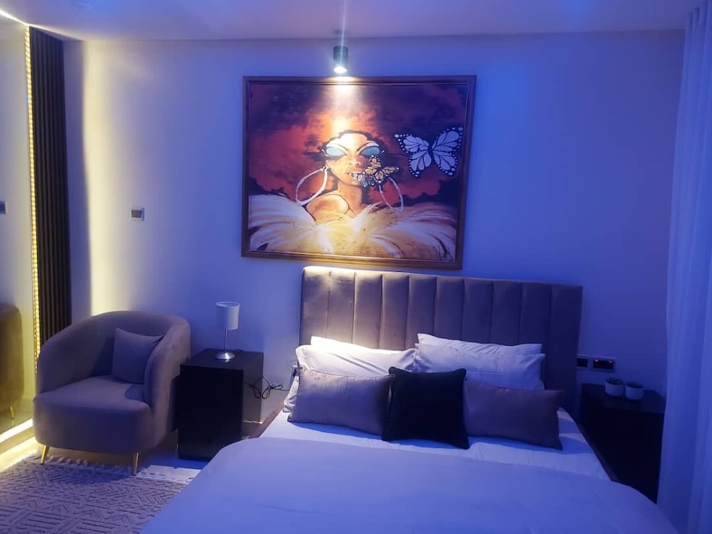 Beautiful 2-bed Apartment in Lekki