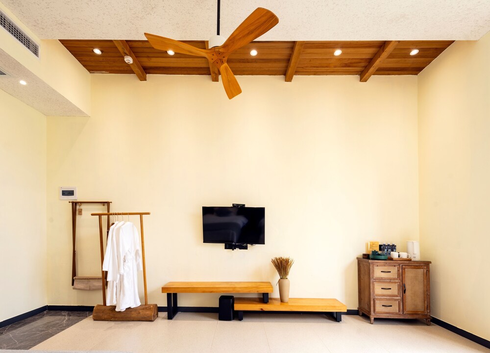 Yingde YeDuGu Resort