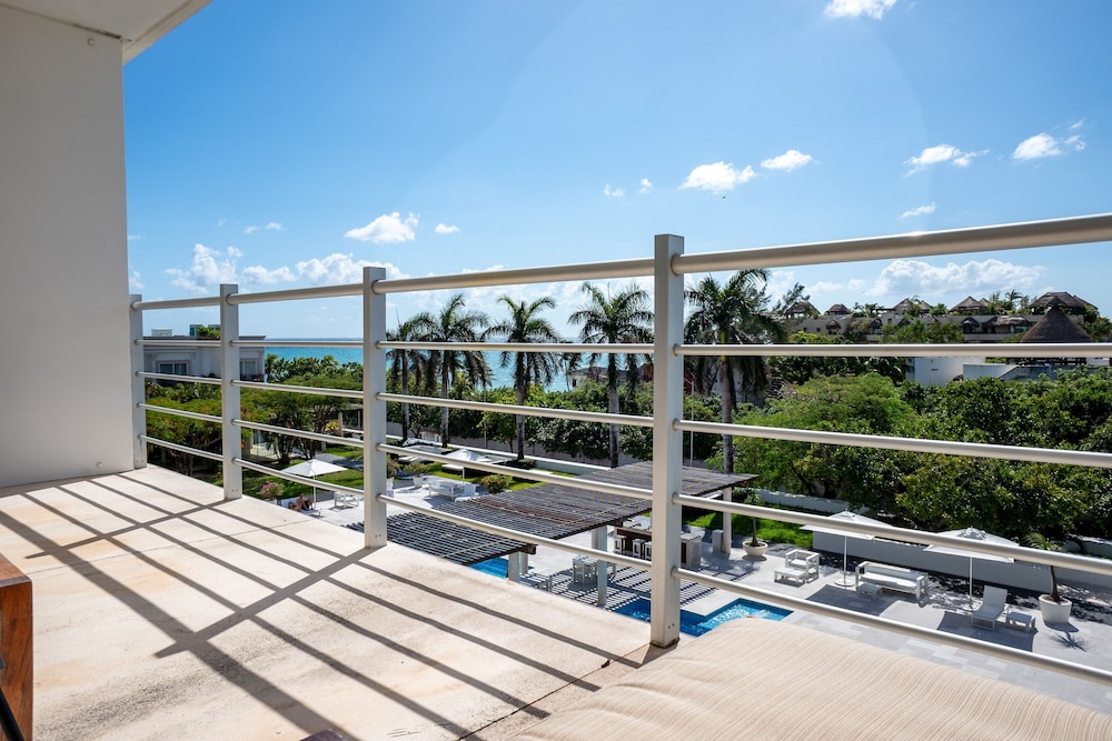 Magia Playa Penthouse 2d 3 Bedroom Condo