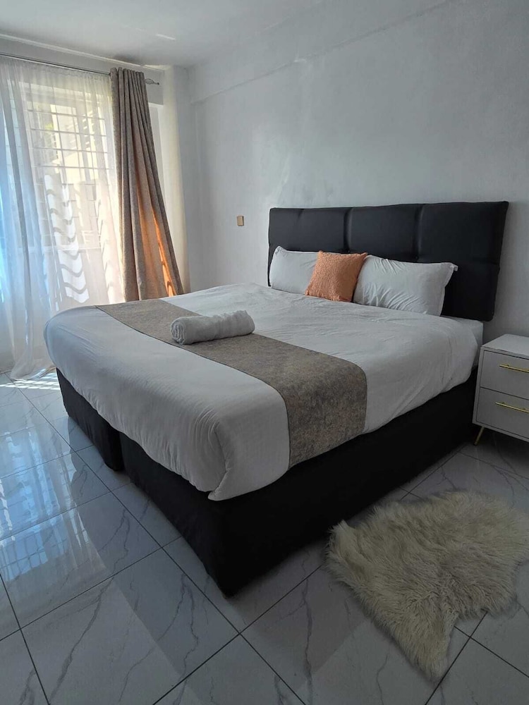 Roam Apartments