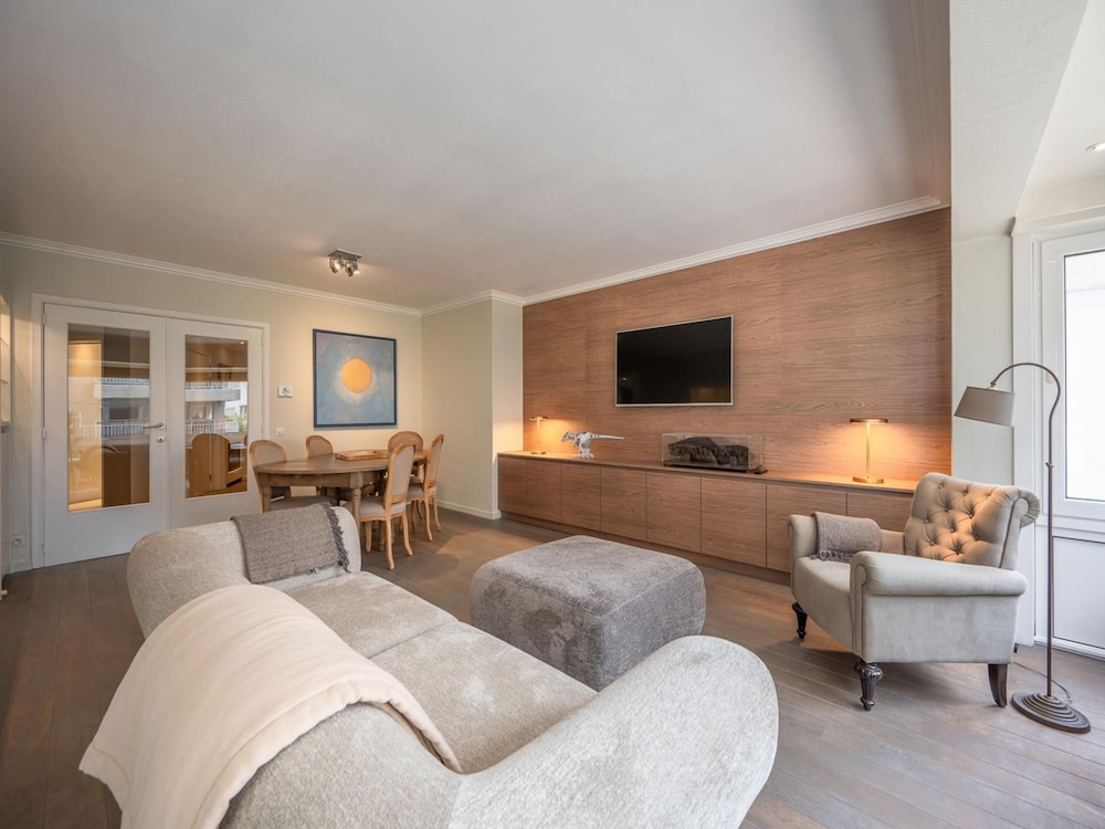 Apartment in Knokke Near Albert Beach