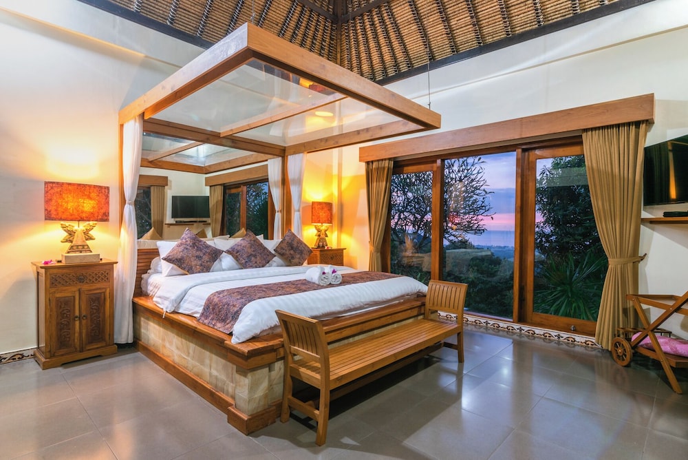 Bougainville Hill Villa