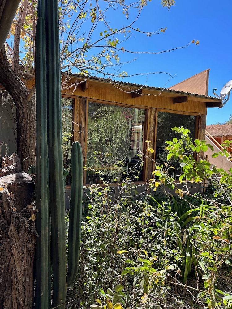 hostal qachisolcor