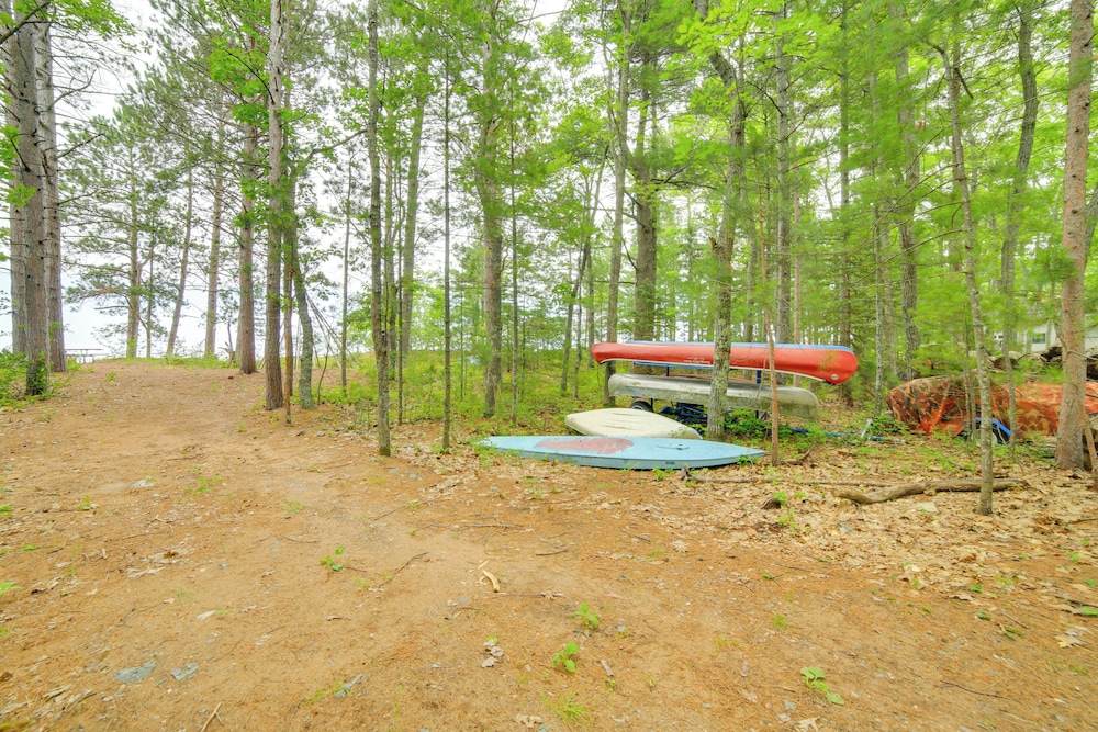Private Beach! Year-round Lake Superior Retreat
