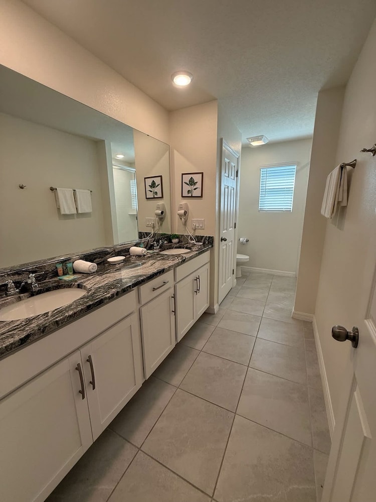 Upstay - Modern Family Home w Pool Solara Resort