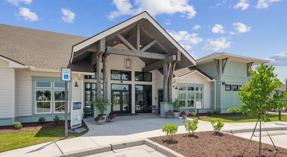 Landing Apartments Myrtle Beach - West