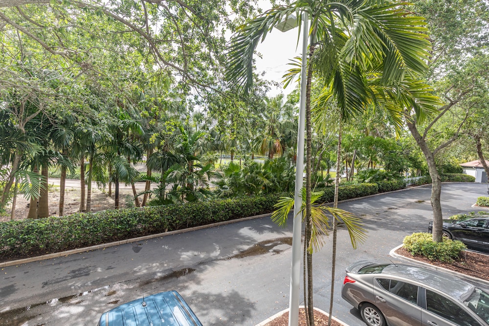 Promenade at Aventura