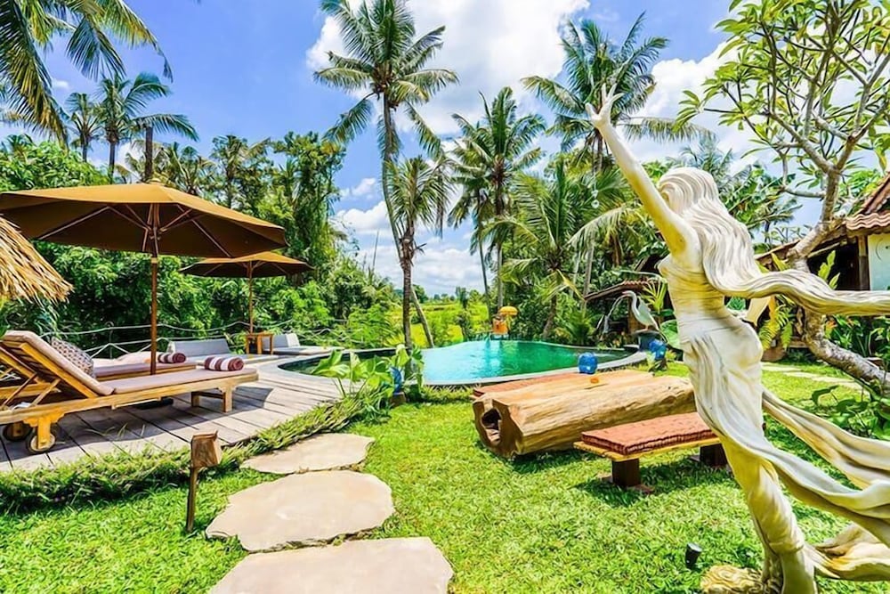 Swarma Villa Ubud Near Monkey Forest