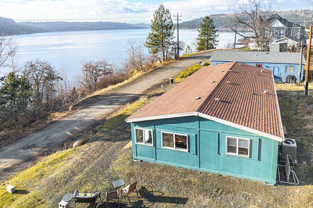Walk to Marina: Harrison Cabin w/ Lake View!