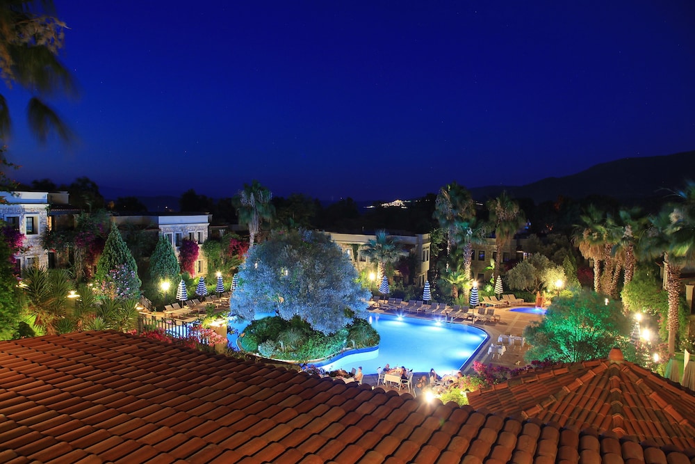 Zeytinada Otel - Image 10