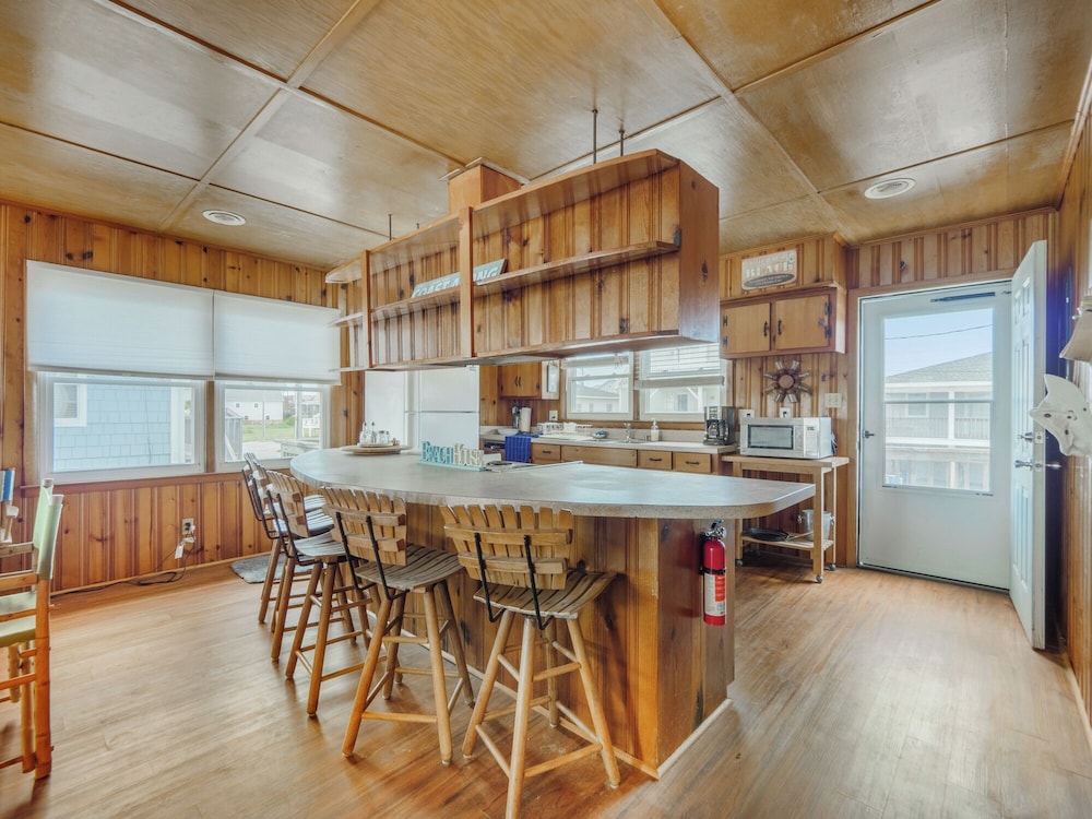 Seahorse Sound by Topsail Realty