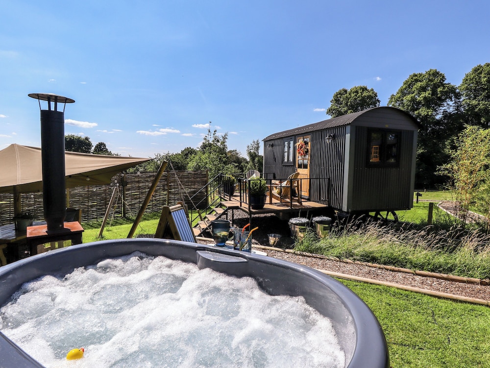 Limetree Luxury Glamping Southdown