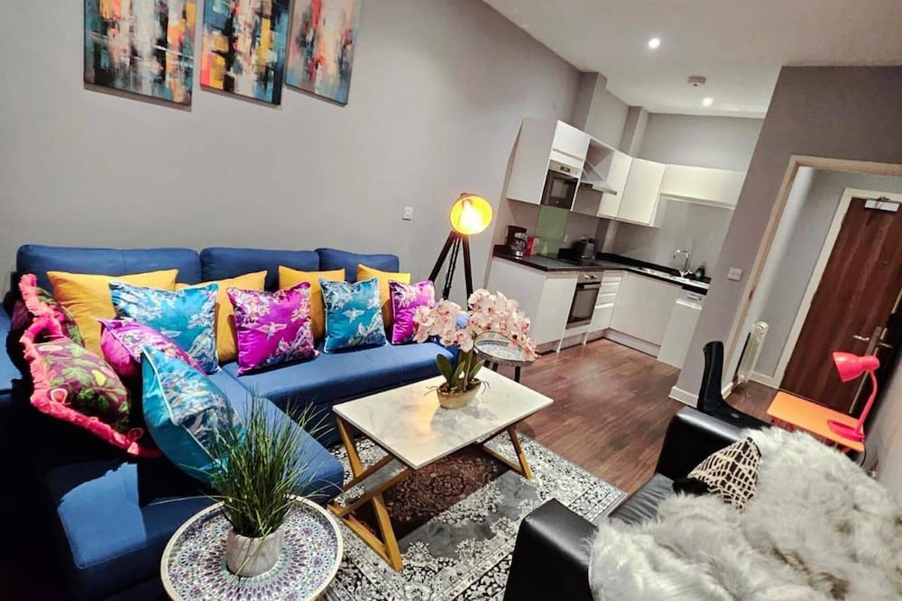 London Heathrow Luxury Apartment - Fully Equipped