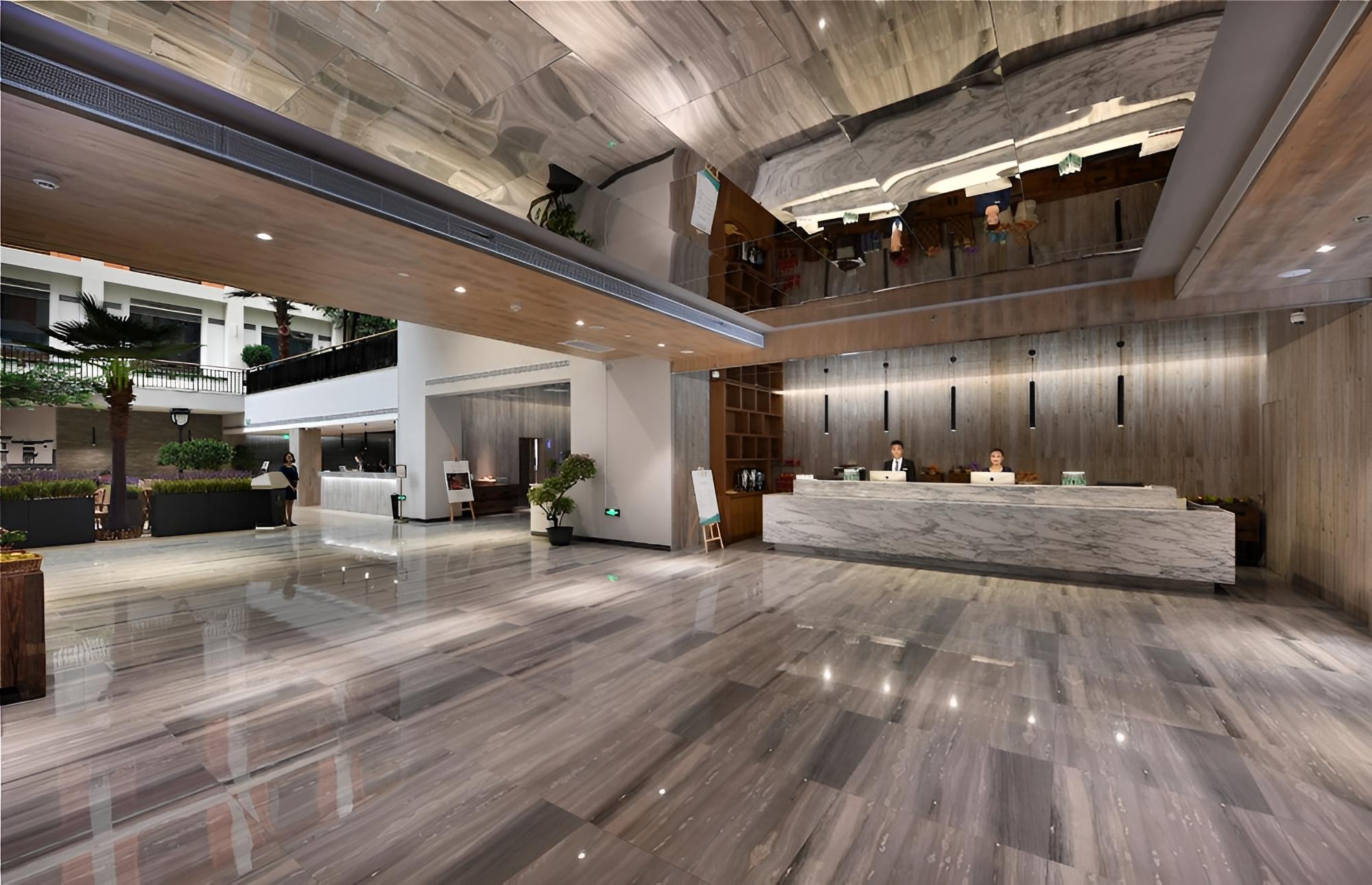 MEHOOD LESTIE HOTEL