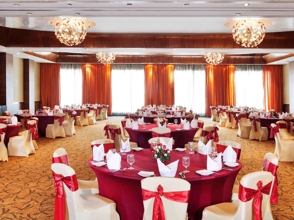 Mumbai Vacations - Novotel Mumbai Juhu Beach Hotel - Property Image 83