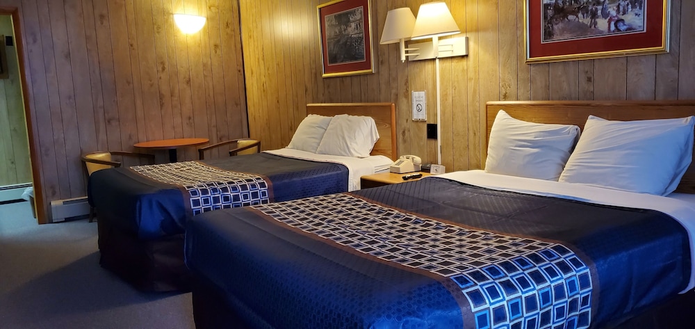 Red Ranch Motel