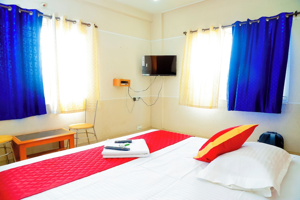 Hotel Breezeland - Erode Railway Station