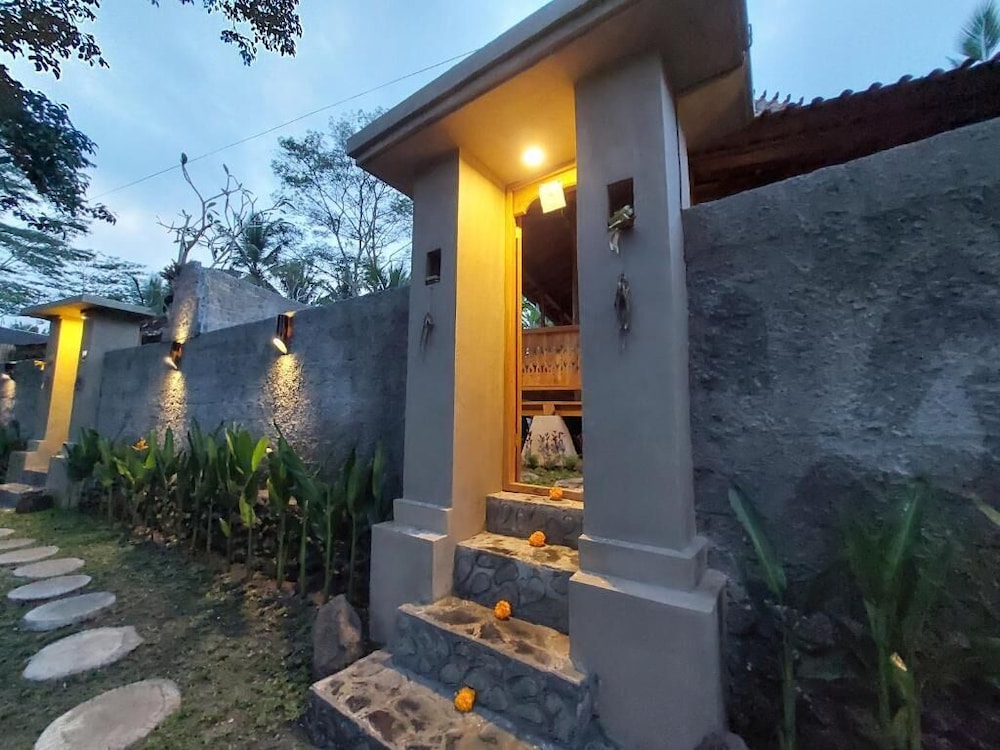 D'Ethnic Ubud Joglo View Villas by EPS