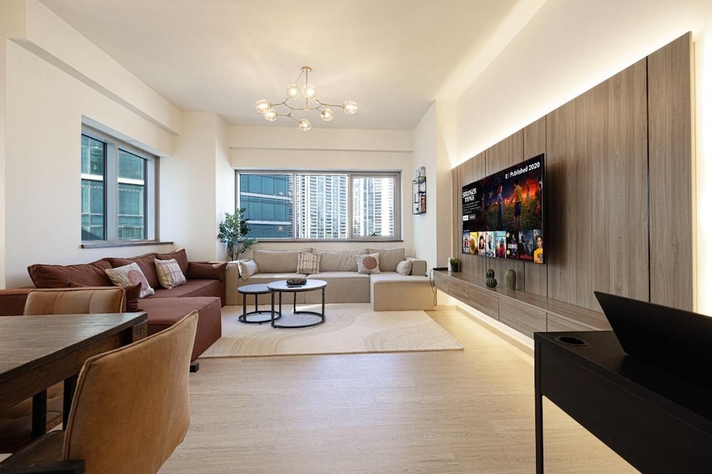 Business Bay central Host
