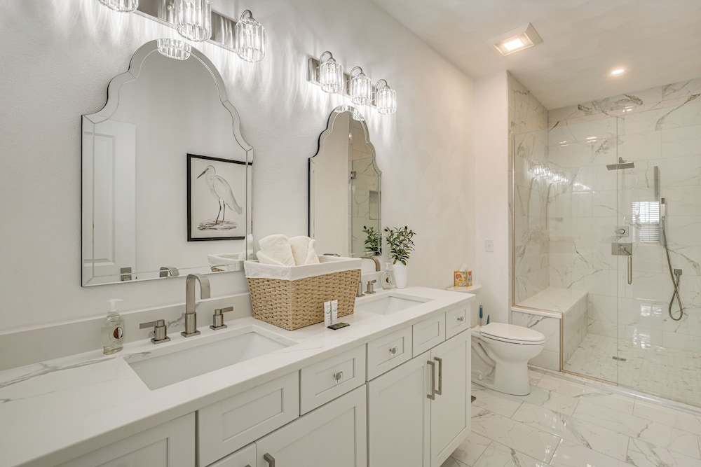 Walk to Mississippi River: Grafton Townhome!