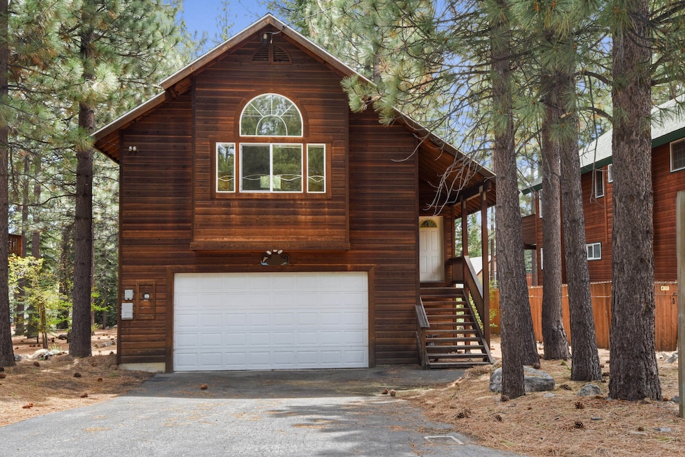 Hotel Kings Beach Bliss