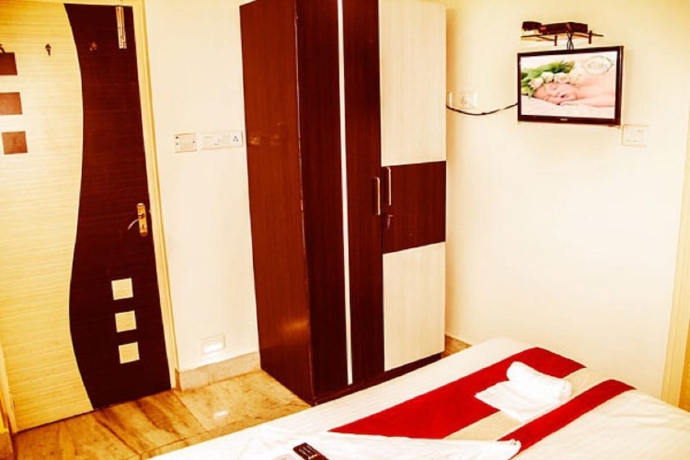 Golden Plaza Guest House - Kolkata