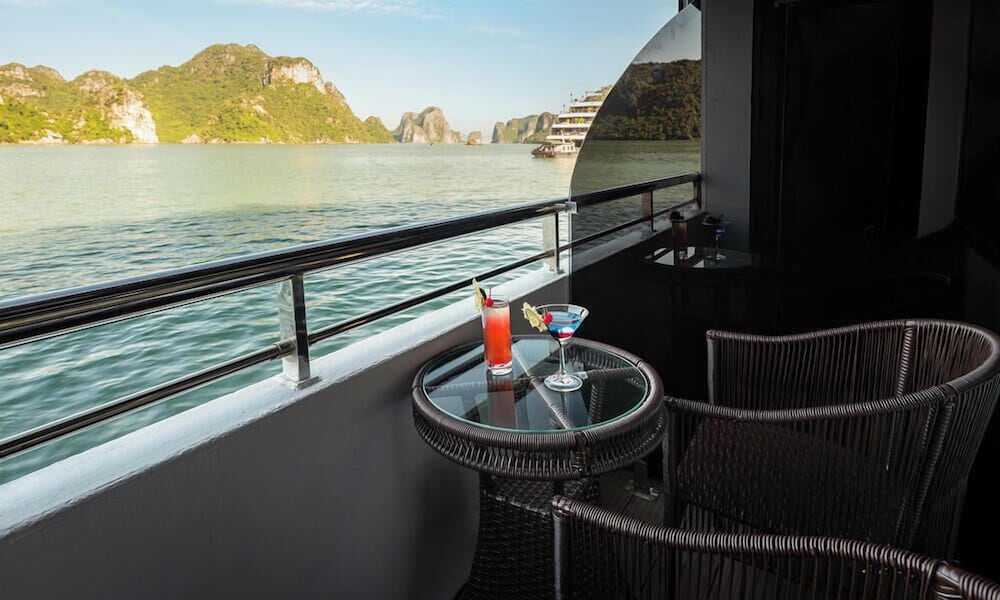Aqua Luxury Cruise