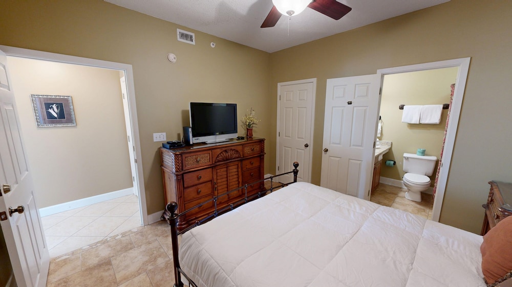 Oceania 504 3 Bedroom Condo
