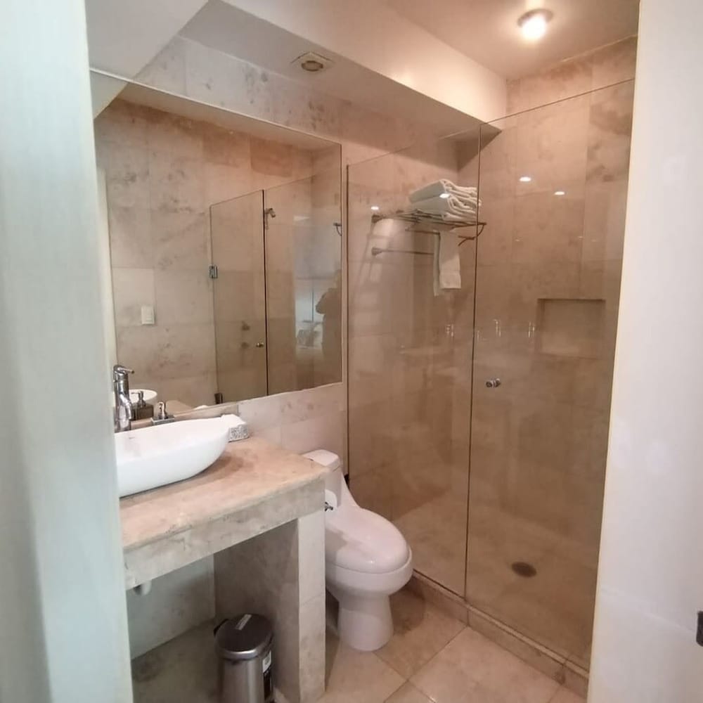 Arquimedes Deco - Colourful 1BR in Polanco