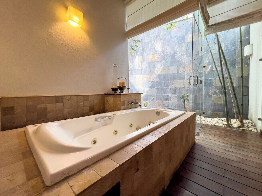 Prime Location w Amenities in San Miguel