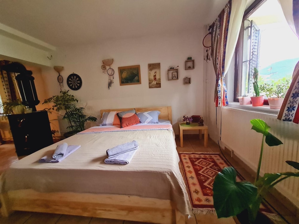 Impeccable Apartment With View in Dolna Matka view 5