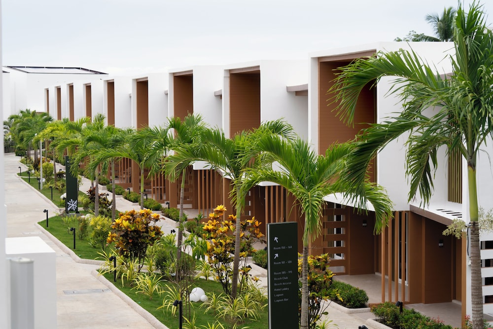 LIME Resort Bohol, a member of Radisson Individuals Premier