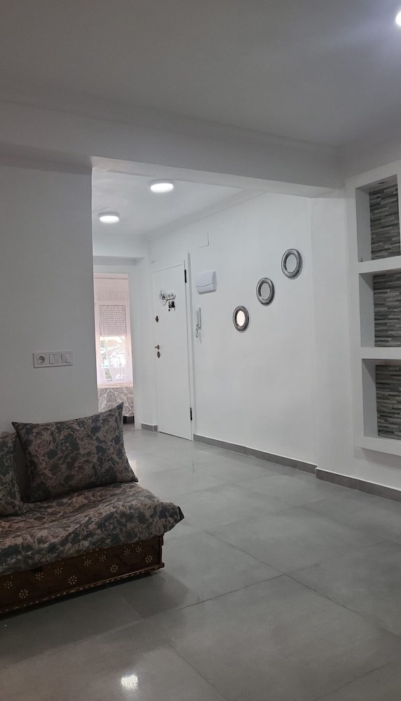 Sunny Gandia Apartment With 2 Bedrooms
