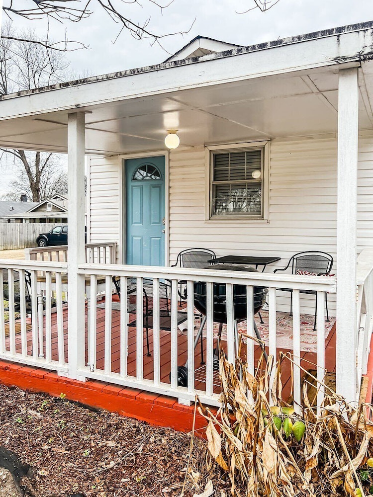 Schiffman Northeast Nook