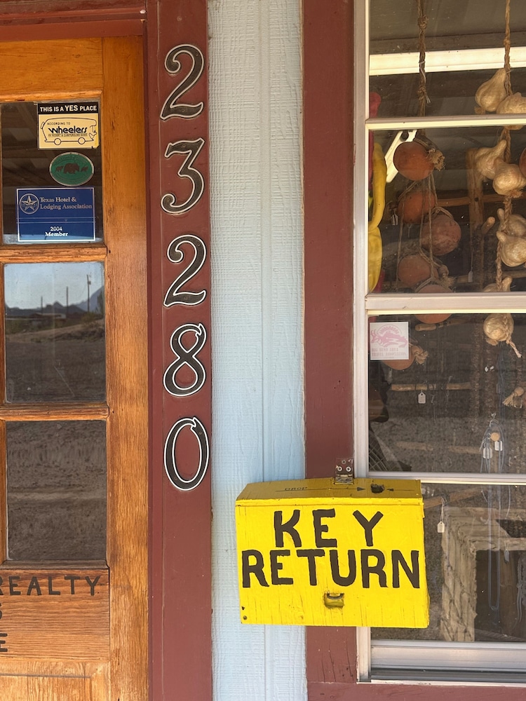 Chisos Mining Co Motel