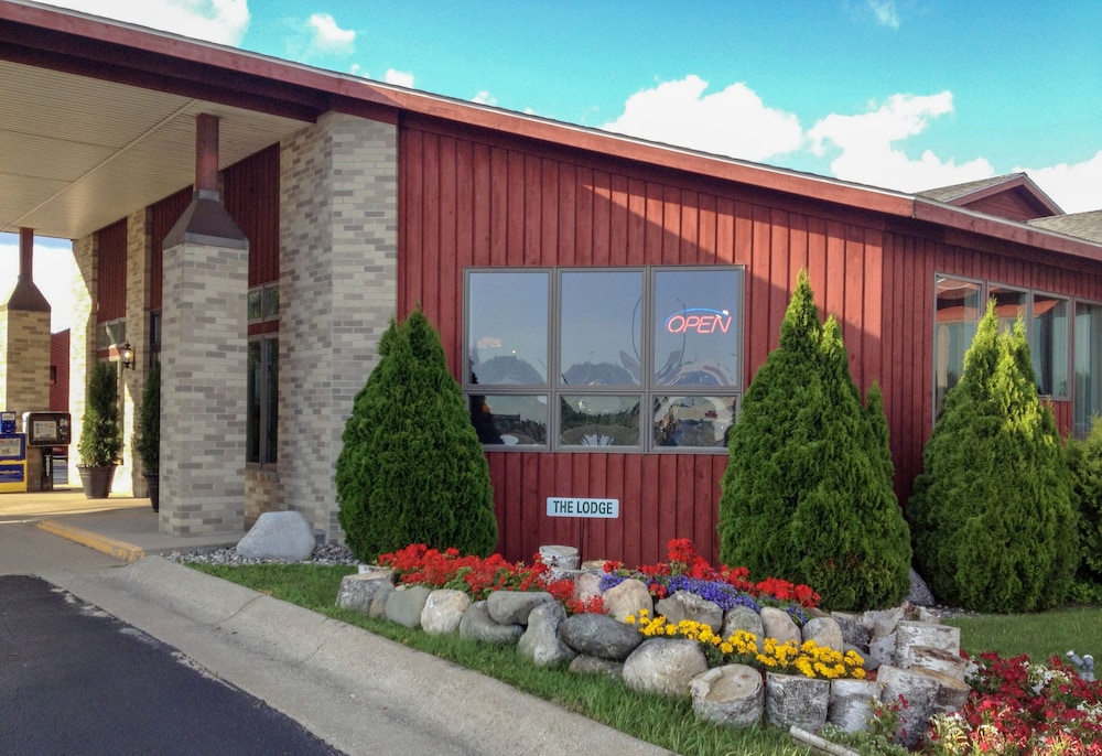 Cedar Hill Lodge