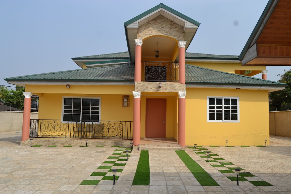 Shenocho Properties