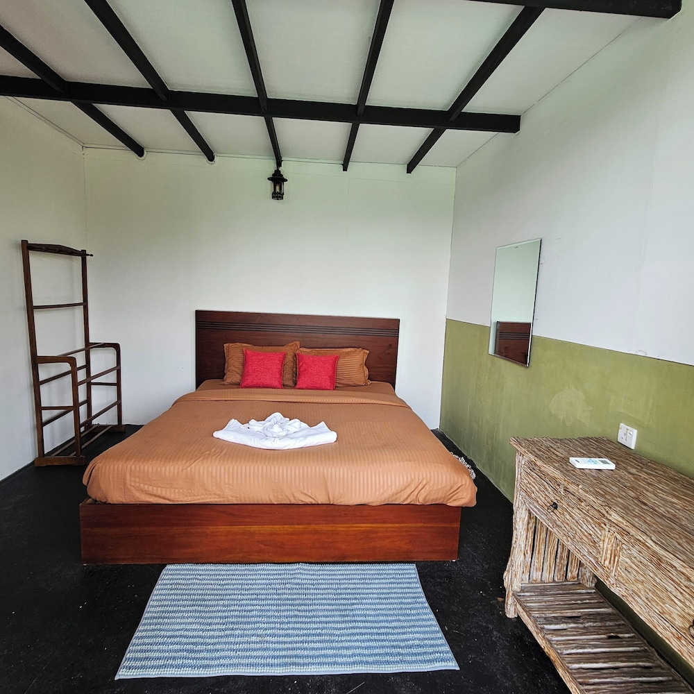 South Summer Villa 360