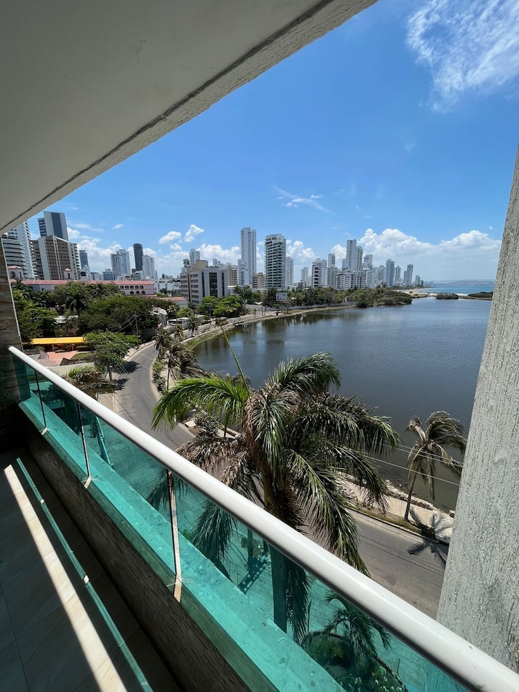 3TC6 APARTAMENTO DE 3 ALC FRENTE AL MAR