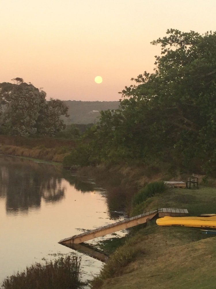 Moonriver Self-catering