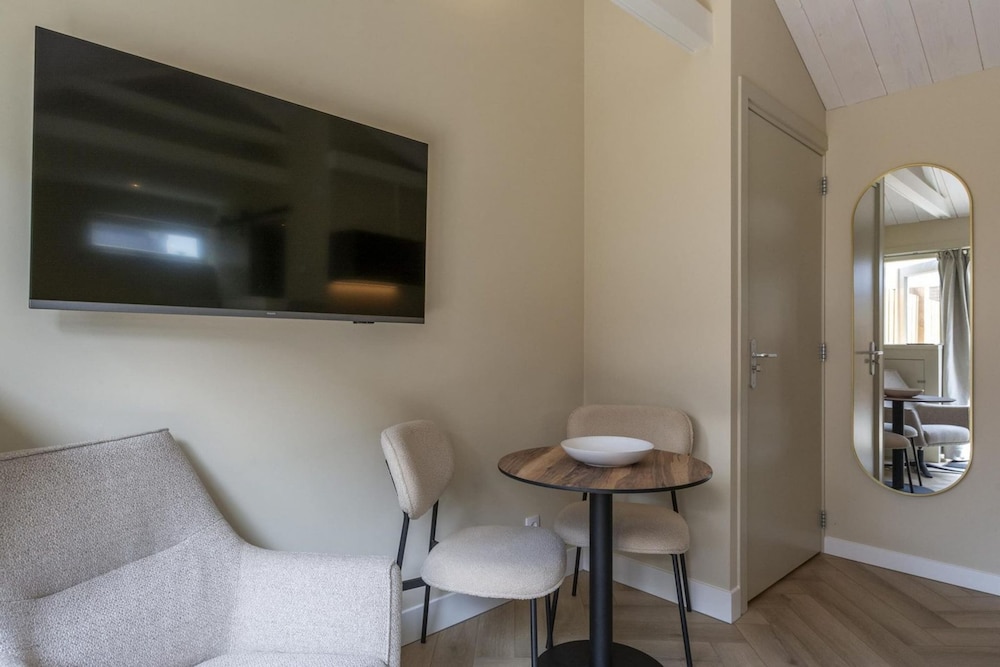 Beautiful Suite on the Village Square