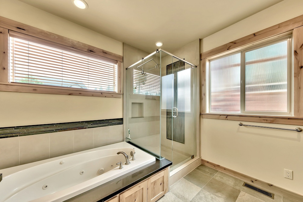 1376md Angora View 4 Bedroom Home