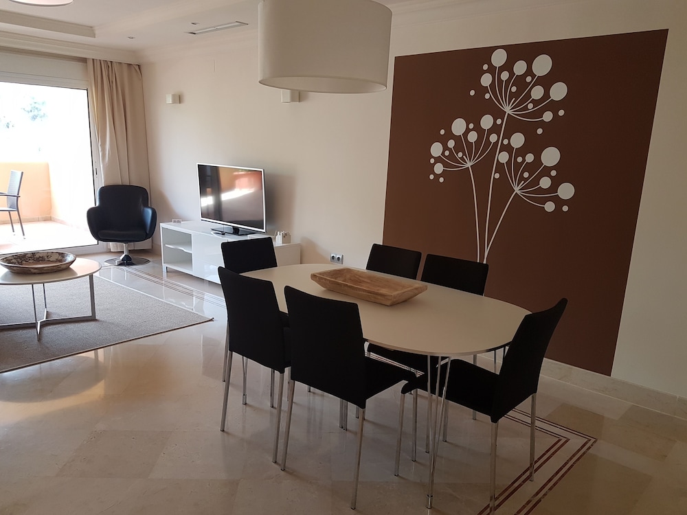 Marbella Vacations - Aloha Hill Club Golf Spa Apartments - Property Image 21