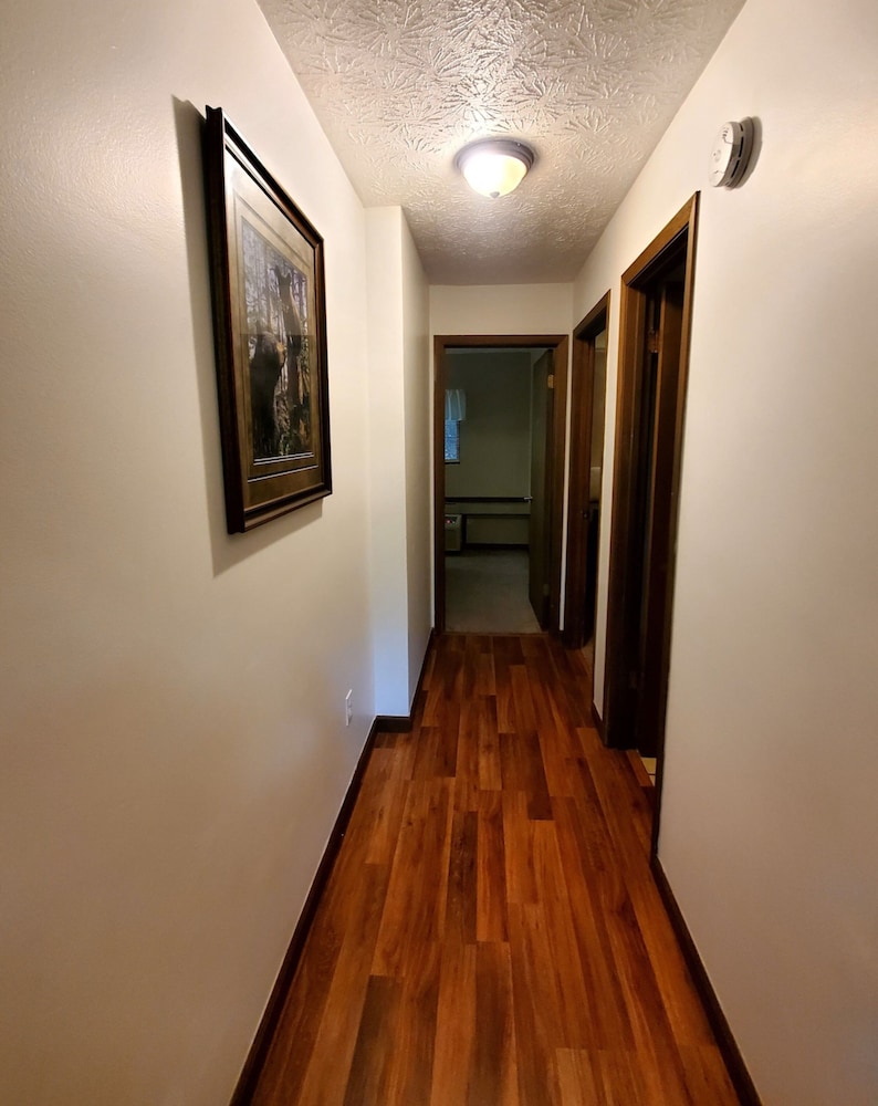 Shady Woods Retreat 3BR Chalet