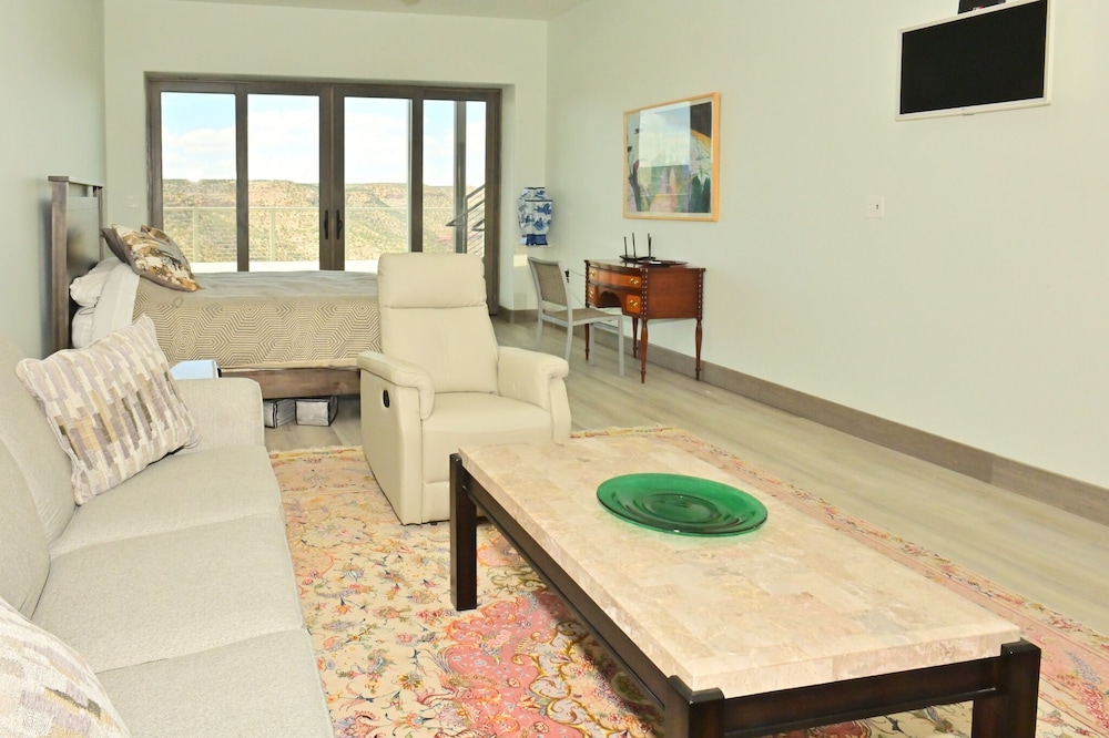Teepee Lodge with Equus & Firearms/ranch view 4